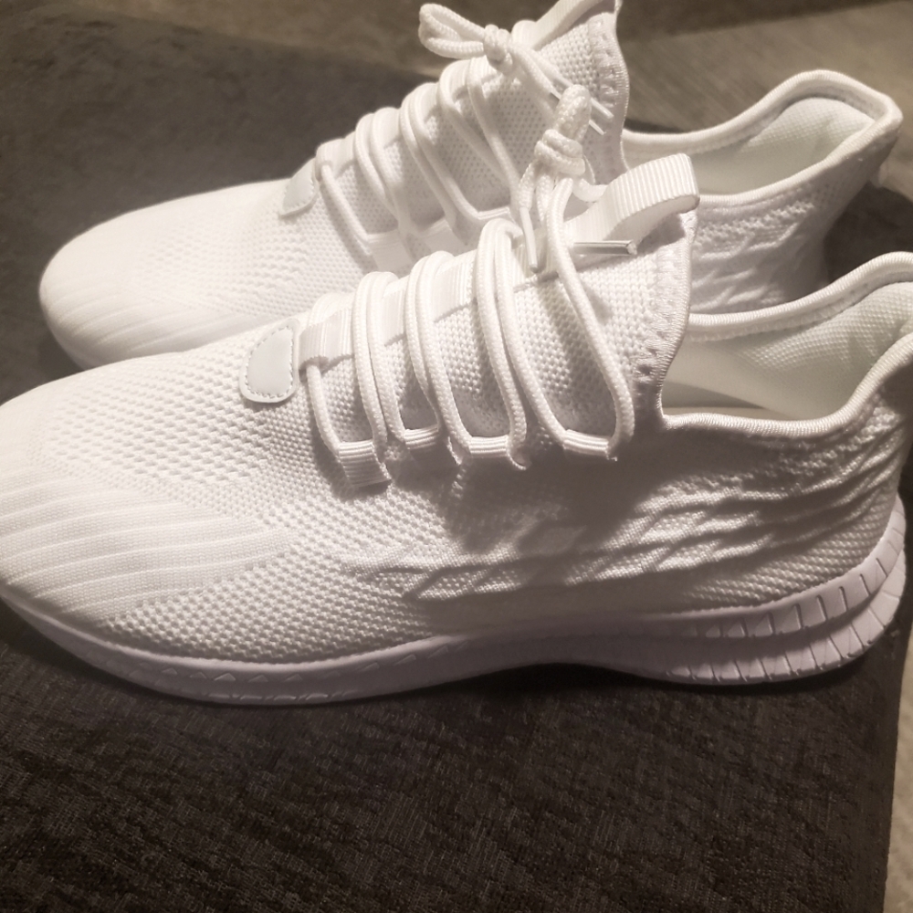 Slip on white walking sneakers